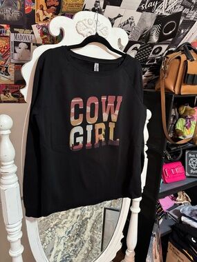 Cowgirl Graphic Pullover Sweatshirt - Black
